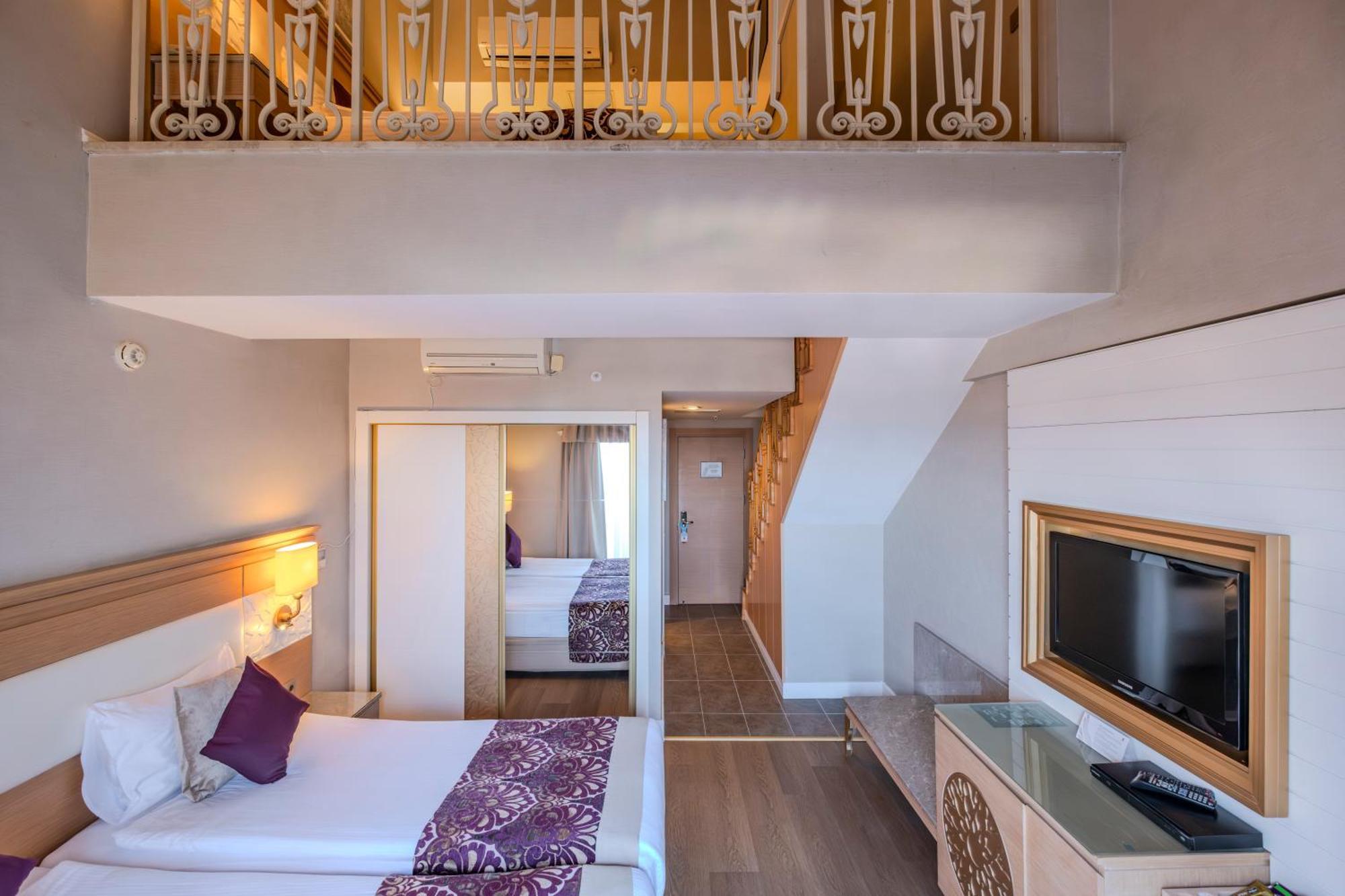 Villa Side Residence Luaran gambar